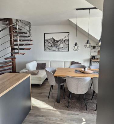Velky Slavkov Apartment | Apartman pod Smokovcom