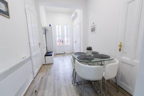 Slavonski Brod Apartment | Apartman Royal