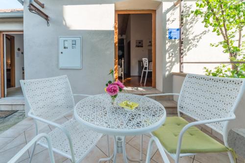 Brbinj Apartment | Apartmani Bugenvilija