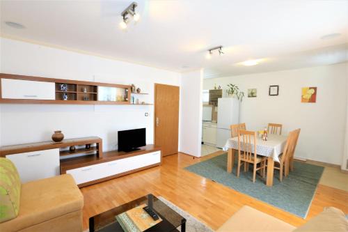 Baska Voda Apartment | Apartmani Vinko