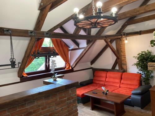 Sec Apartment | Apartmanový dům 13 Podkroví 1