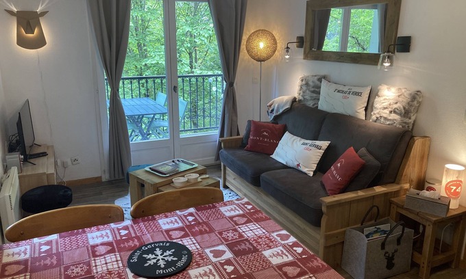 Saint-Gervais-les-Bains Apartment | Apartment in a residence with swimming pool