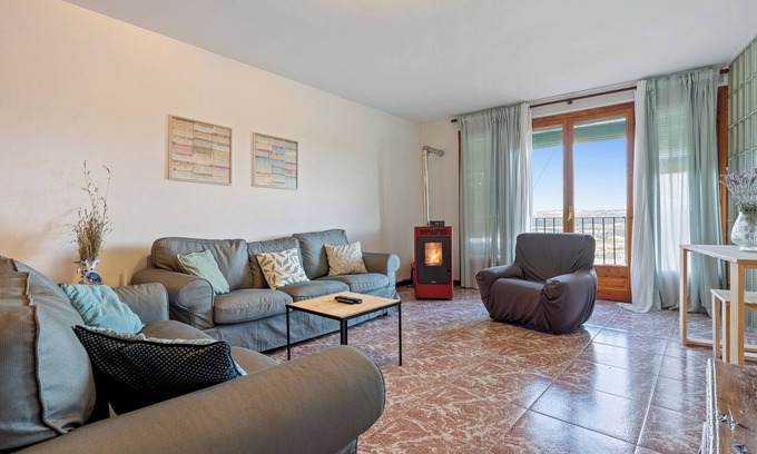 Penarroya de Tastavins Apartment | Apartment 'Casa El Ferrer' with Mountain View, Private Terrace and Wi-Fi