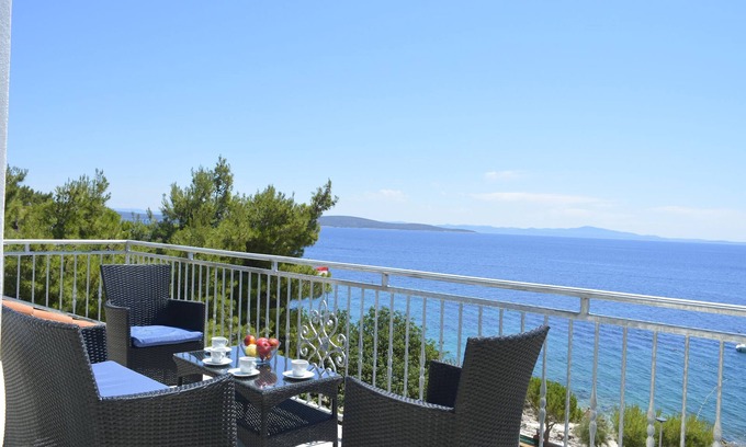 Ivan Dolac Apartment | Apartments Marija (34031-A1) - Ivan Dolac - island Hvar