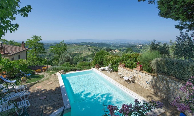 Magliano Apartment | Apartment with A/C, WIFI, pool, pets allowed, panoramic view, parking, close to Greve In Chianti