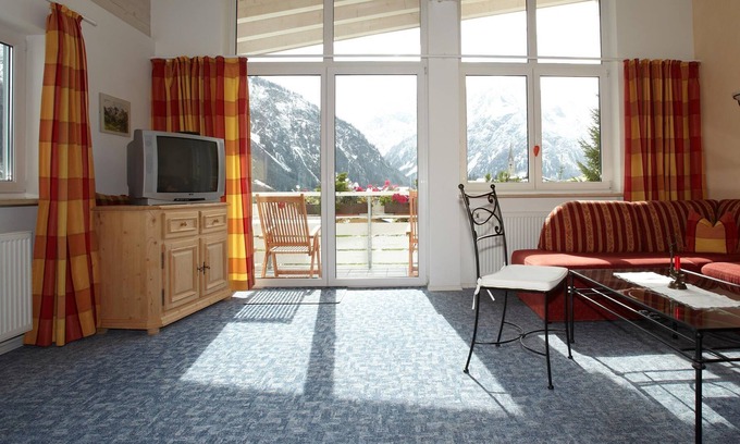 Mittelberg Apartment | Apartment -1 bedroom with bath / WC "12" - Gästehaus Sonnenhof - Family Birschel