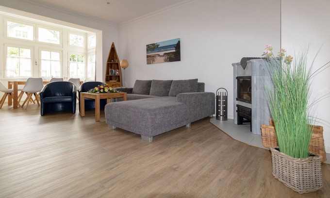 Binz Apartment | Apartment 1 Villa Eden Binz, 92 sqm, 3-room, 6 persons, close to the beach, parking incl.