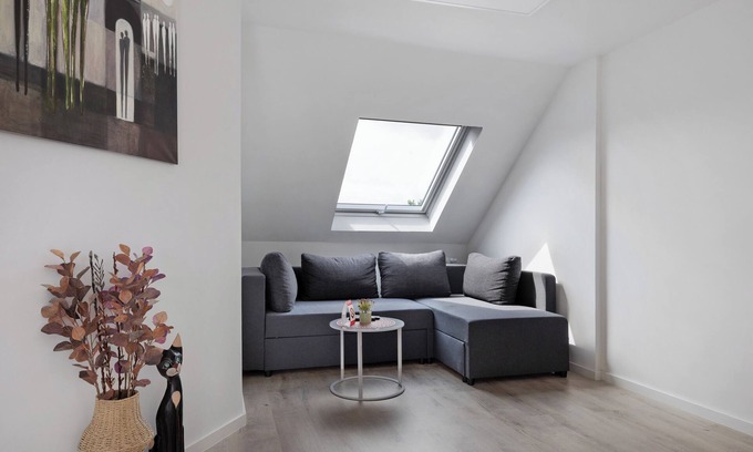 Schoetmar Apartment | Apartment '1' with Wi-Fi and Air Conditioning