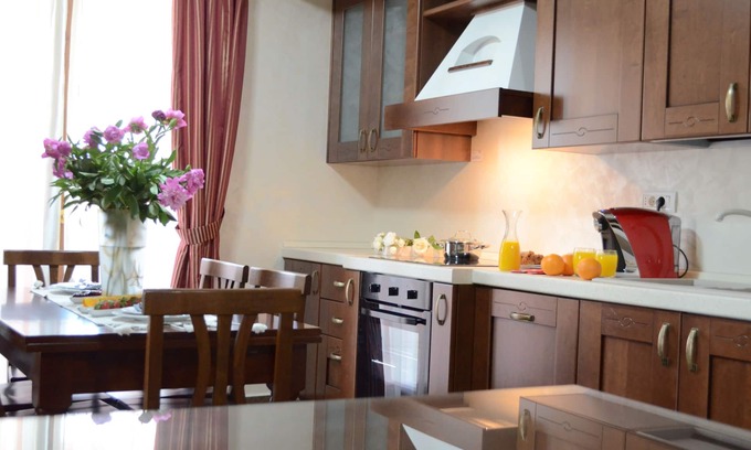 Constanta Apartment | Apartment 100 sq on Black Sea cost, totally furnished