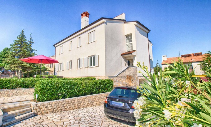 Pjescana Uvala Apartment | Apartment 1421/13288 (Istria - Pjescana Uvala), 350m from the beach