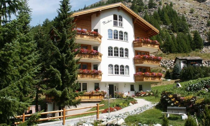 Saas Almagell Apartment | Apartment ∙ 2 bedrooms ∙ 4 guests