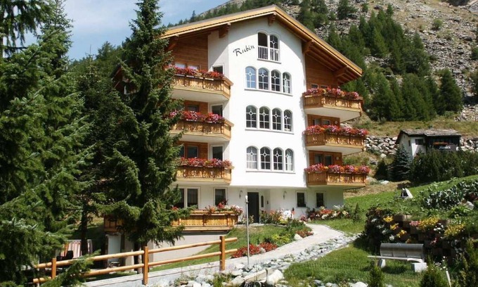 Saas Almagell Apartment | Apartment ∙ 2 bedrooms ∙ 4 guests