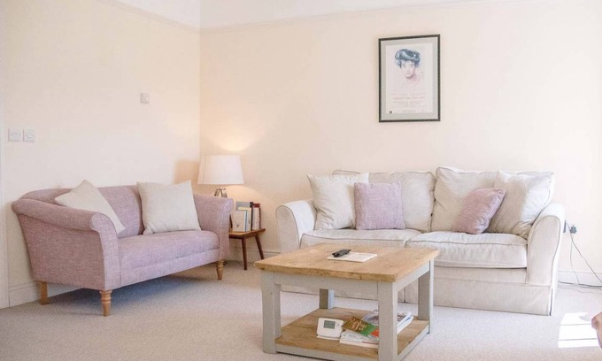 Blythburgh Apartment | Apartment ∙ 2 bedrooms ∙ 4 guests
