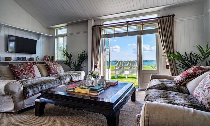 Maldon Apartment | Apartment ∙ 2 bedrooms ∙ 4 guests