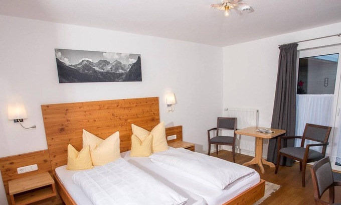 Mittelberg Apartment | Apartment - 2 bedrooms with shower / WC "1-3" - Gästehaus Sonnenhof - Family Birschel