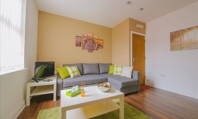 Harehills Apartment | Apartment 2, St. James House