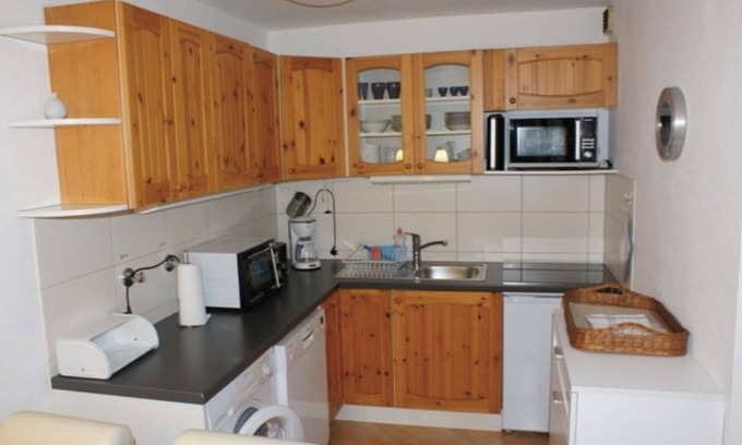 Bad Krozingen Apartment | Apartment '2 Zimmer Appartement 3' with Private Terrace, Shared Garden and Wi-Fi