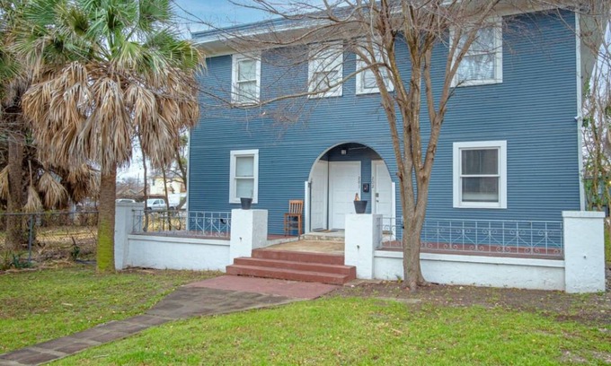 Tobin Hill Apartment | Apartment ∙ 3 bedrooms ∙ 10 guests