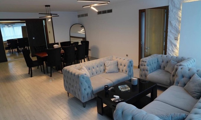 Hai Sidi El Bachir Apartment | Apartment 5* High standing Mobilart 190m2 View on Oran
