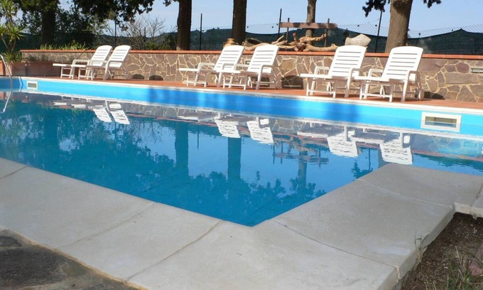 Campiglia Marittima Apartment | Apartment 'Appartamento Luna' with Shared Pool, Shared Garden and Wi-Fi