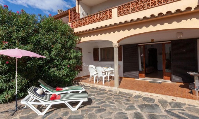 L'Escala Apartment | Apartment Adelfa apt- 1 by Interhome