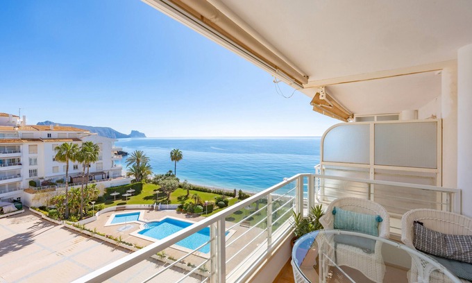 Altea Apartment | Apartment 'Altea Seaview' with Sea View, Wi-Fi and Air Conditioning