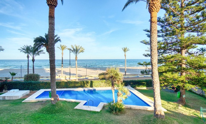 Coveta Fuma Apartment | Apartment 'Andres' with Sea View, Wi-Fi and Air Conditioning