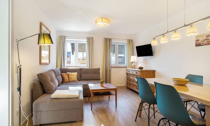 Ebersberg District Apartment | Apartment 'Appartement 4' with Shared Terrace, Shared Garden and Wi-Fi