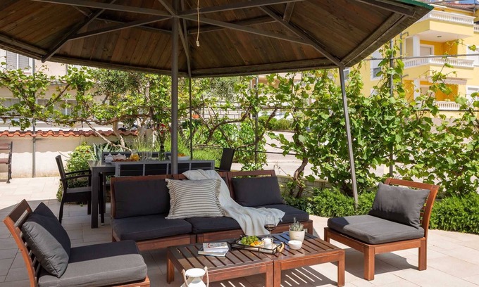 Vodice Apartment | Apartment Arausa with Pool IX