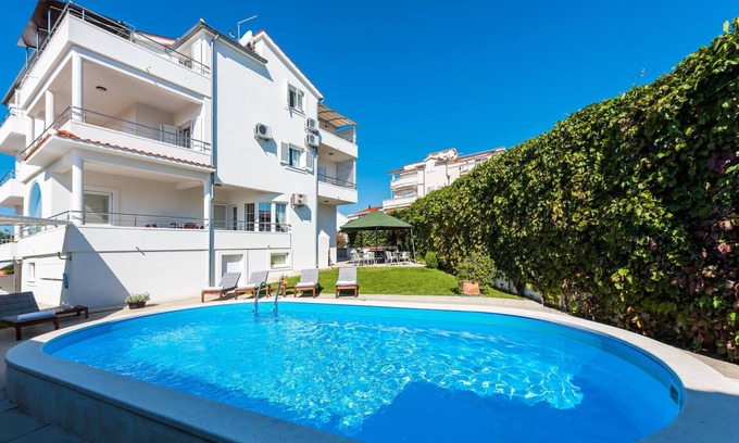 Vodice Apartment | Apartment Arausa with Pool I
