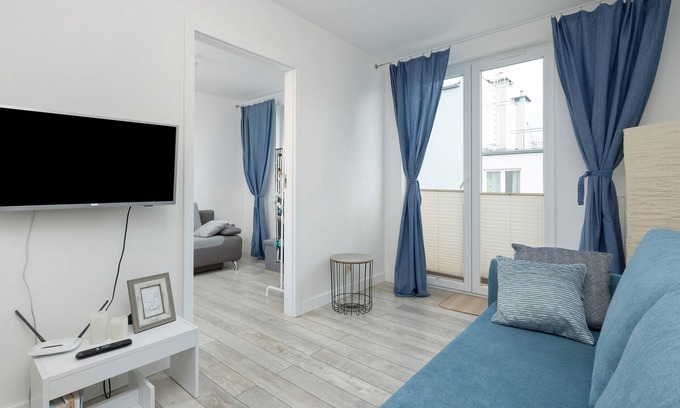 Swinoujscie Apartment | Apartment Armii Krajowej 6/32 with bedroom and balcony