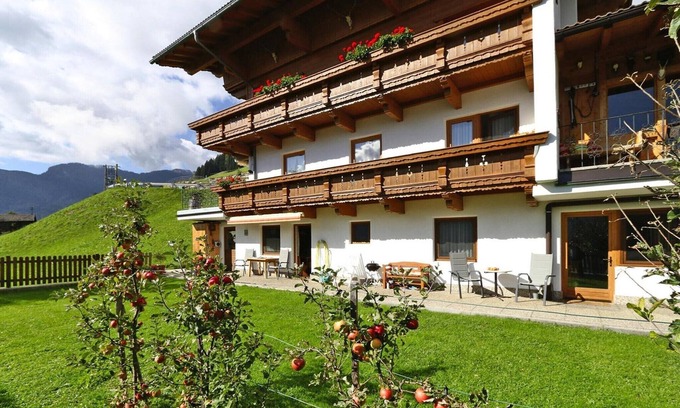 Hippach Apartment | Apartment in Zillertal near Horbergbahn