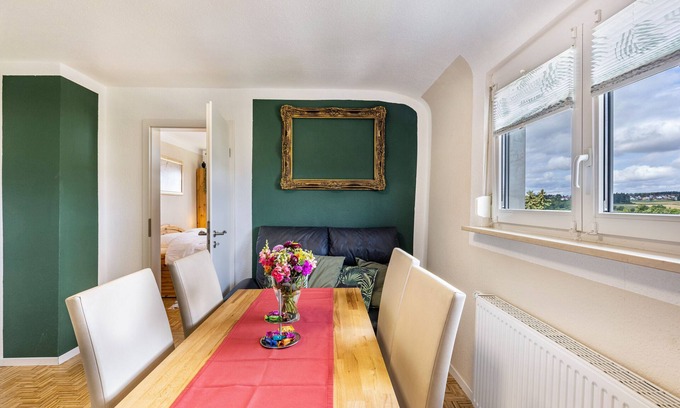 Hechingen Apartment | Apartment 'Baumelt' with Private Terrace, Shared Garden and Wi-Fi