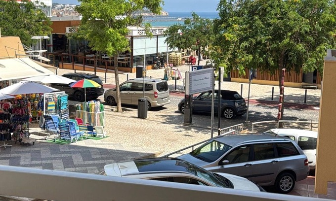 Praia da Rocha Apartment | Apartment 'Beje - Atlantico' with Sea View, Wi-Fi and Air Conditioning