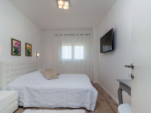 Seget Donji Apartment | Apartment Bella Vista (TGR251) in Trogir - 6 persons, 2 bedrooms