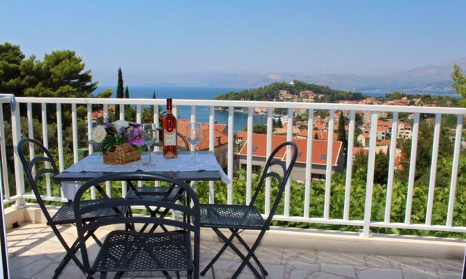 Cavtat Apartment | Apartment Bellevue, modern family friendly apartment with stunning view.