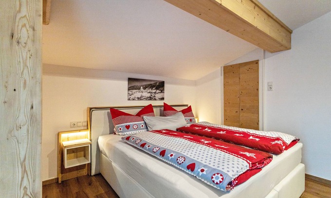 Niederau Apartment | Apartment 'Bergwelt B' with Mountain View, Balcony and Wi-Fi