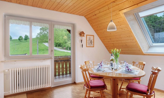 Eschbach Apartment | Apartment 'Blumenwiese, 80qm' with Mountain View, Shared Terrace and Wi-Fi