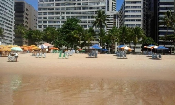 Boa Viagem Apartment | Apartment boa Viagem - 100 meters from the beach. In front of Acaiaca