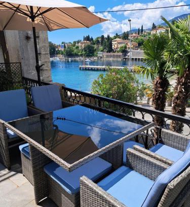 Ika Apartment | Apartment by the sea