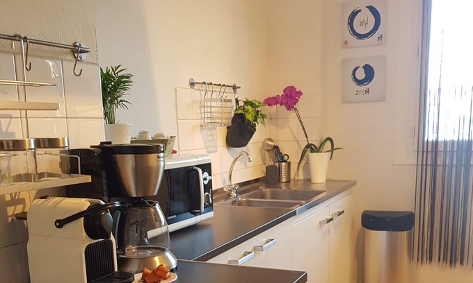 Saint-Etienne Condo | Apartment Canal Angle