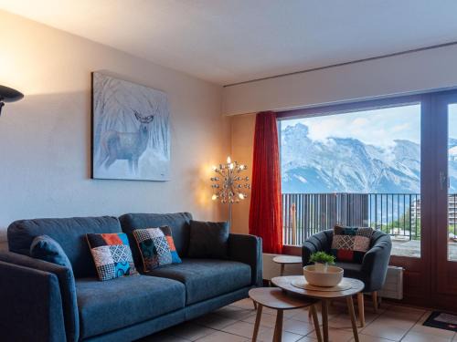 Saint-Pierre-de-Clages Apartment | Apartment Christiania I I4 by Interhome