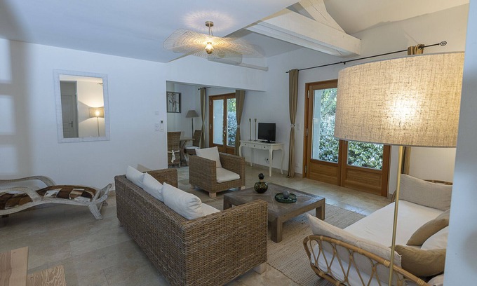 Avignon Apartment | Apartment Clémentine (120M2) 3 bedrooms 2 bathrooms - sleeps 6