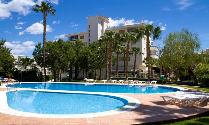 El Albir Apartment | Apartment Coliseo Spaniahome with Balcony, Shared Pool & Wi-Fi