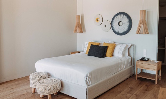 Agios Stefanos House | Apartment 'Comfort Room' with Sea View, Wi-Fi and Air Conditioning