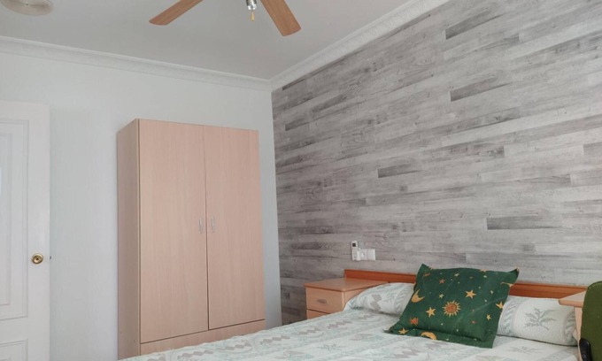 Almeria Apartment | Apartment 'Comfortable Excellent Views' with Sea View, Wi-Fi and Air Conditioning
