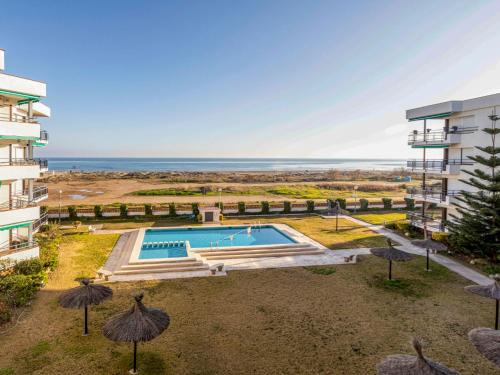 Creixell Apartment | Apartment Constel·lació by Interhome
