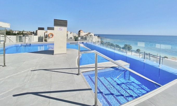 New Golden Mile Apartment | Apartment Cosmo Beach with Sea View, Shared Pool & Wi-Fi