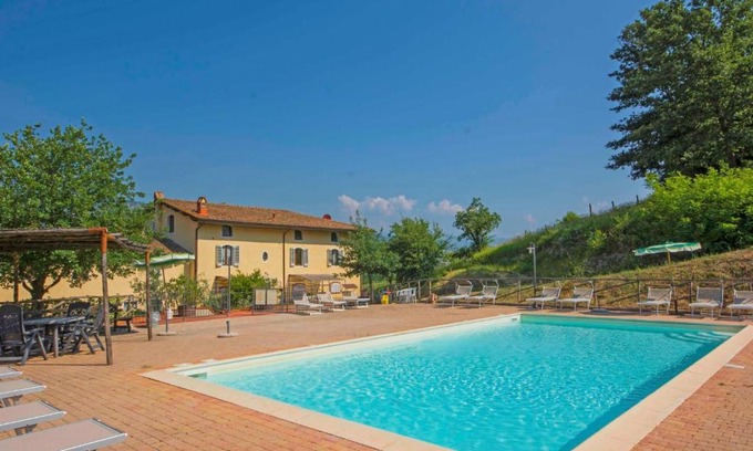 Serravalle Pistoiese Apartment | Apartment Crepuscolo by Interhome