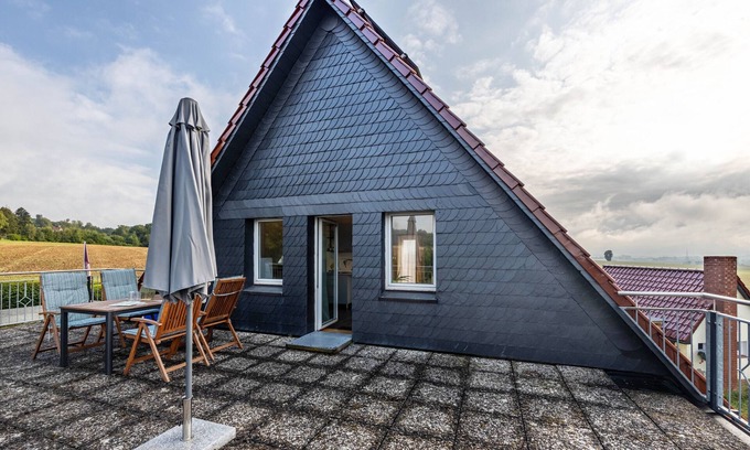 Flegessen Apartment | Apartment 'Panoramablick' with Private Terrace, Shared Garden and Wi-Fi